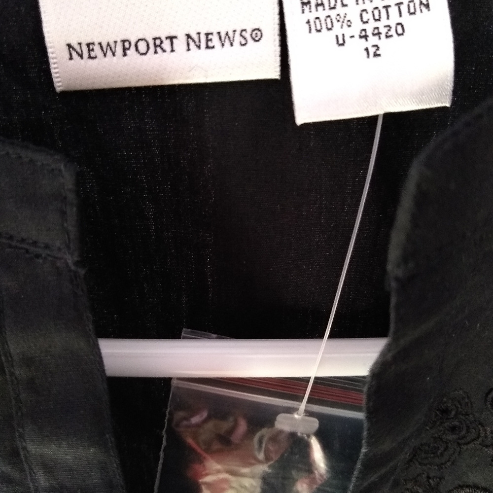 Ladies top - Picture 3 of 4